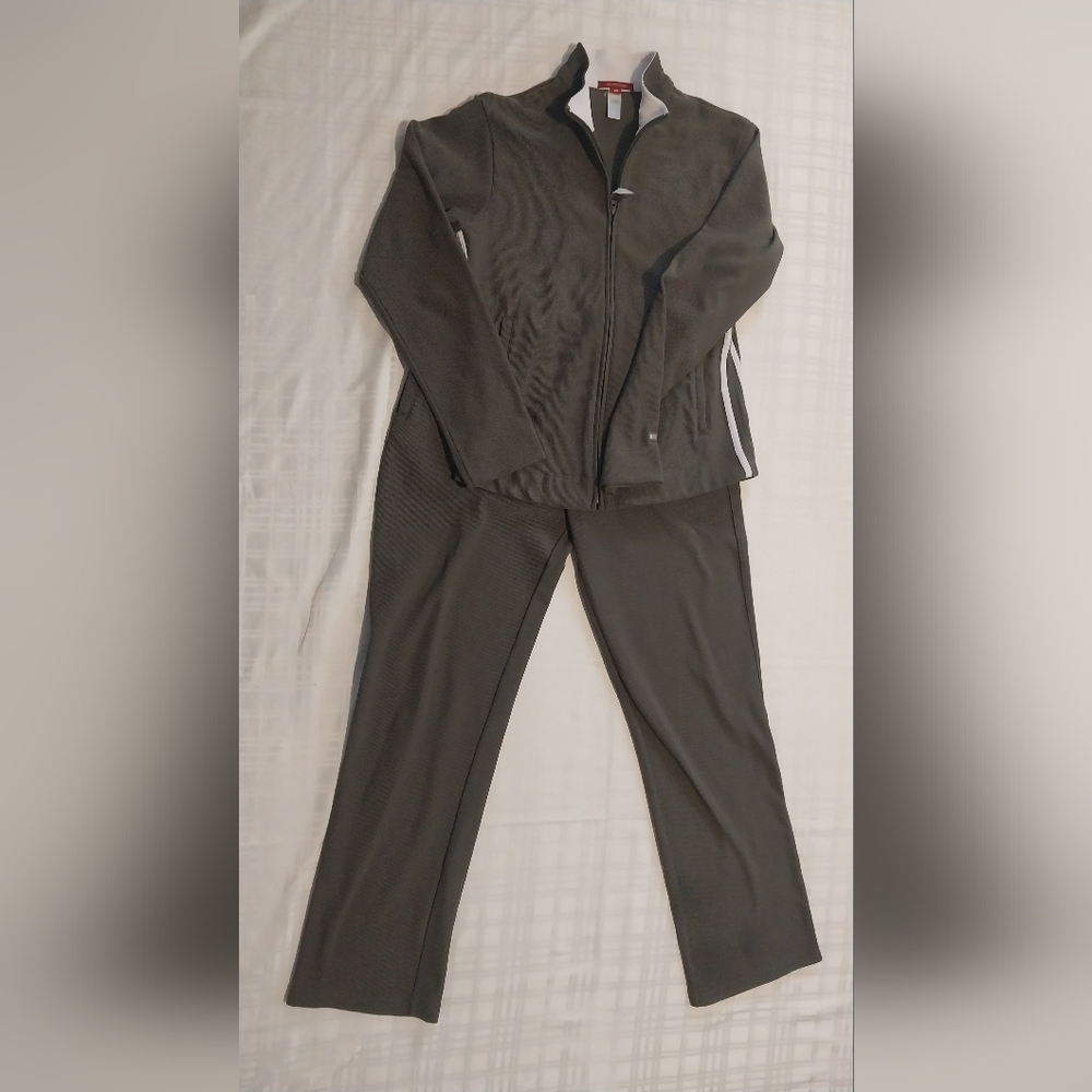 Decathlon Sweat Suit